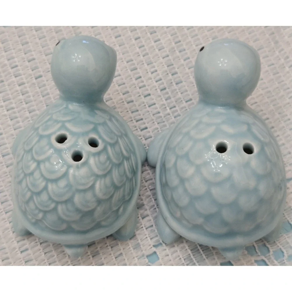 Salt And Pepper Blue‎ Set Of Ceramic Sea Turtles Collectable Vintage Un-used